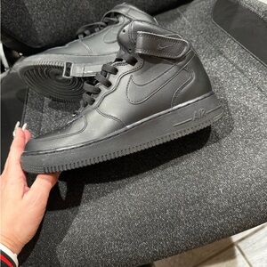 Nike Air Force 1 Mid